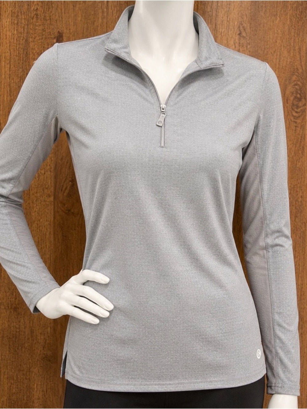 Bette & Court Women’s Lightweight Quarter-Zip Long Sleeve Large.Gray. Golf shirt